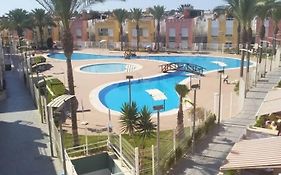 Alojamiento con terraza 1B02 en la Playa de Vera.
